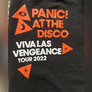 Small panic! at the disco sweatpants viva la vengeance tour
